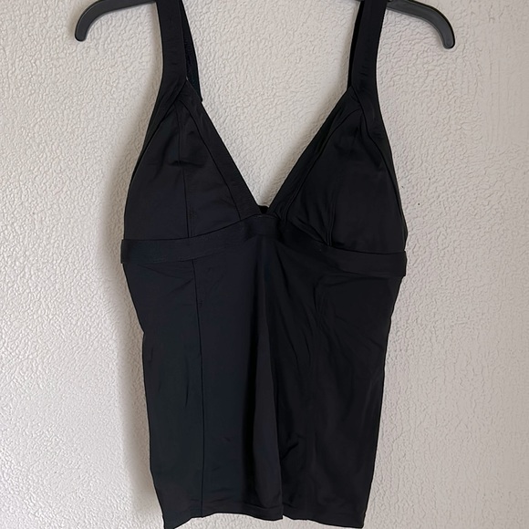 Athleta clean strap tankini adjustable strap swim top black - Picture 2 of 6